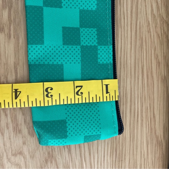 Bundle - Green & Bag Pencil Cases - Picture 3 of 9